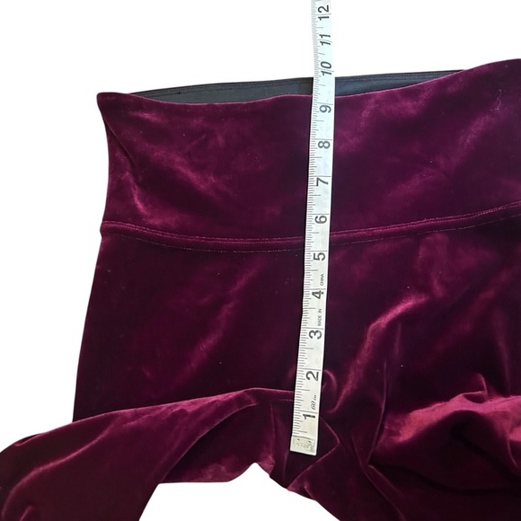 SPANX Red Velvet High Waisted Leggings- Power Waistband- Rich Burgundy- Small - Picture 15 of 16